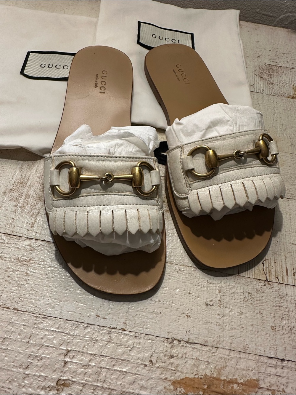 Gucci Cream Leather Horsebit Fringe flat sandals size 7.5 - Picture 2 of 11